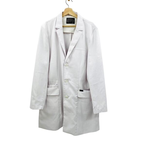 Figs Pro white lab coat - Picture 2 of 4